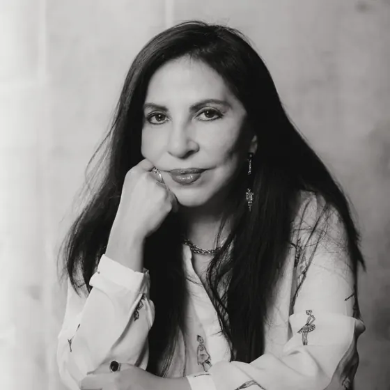 Giovanna Rivero, escritora boliviana invitada del Club Quijote